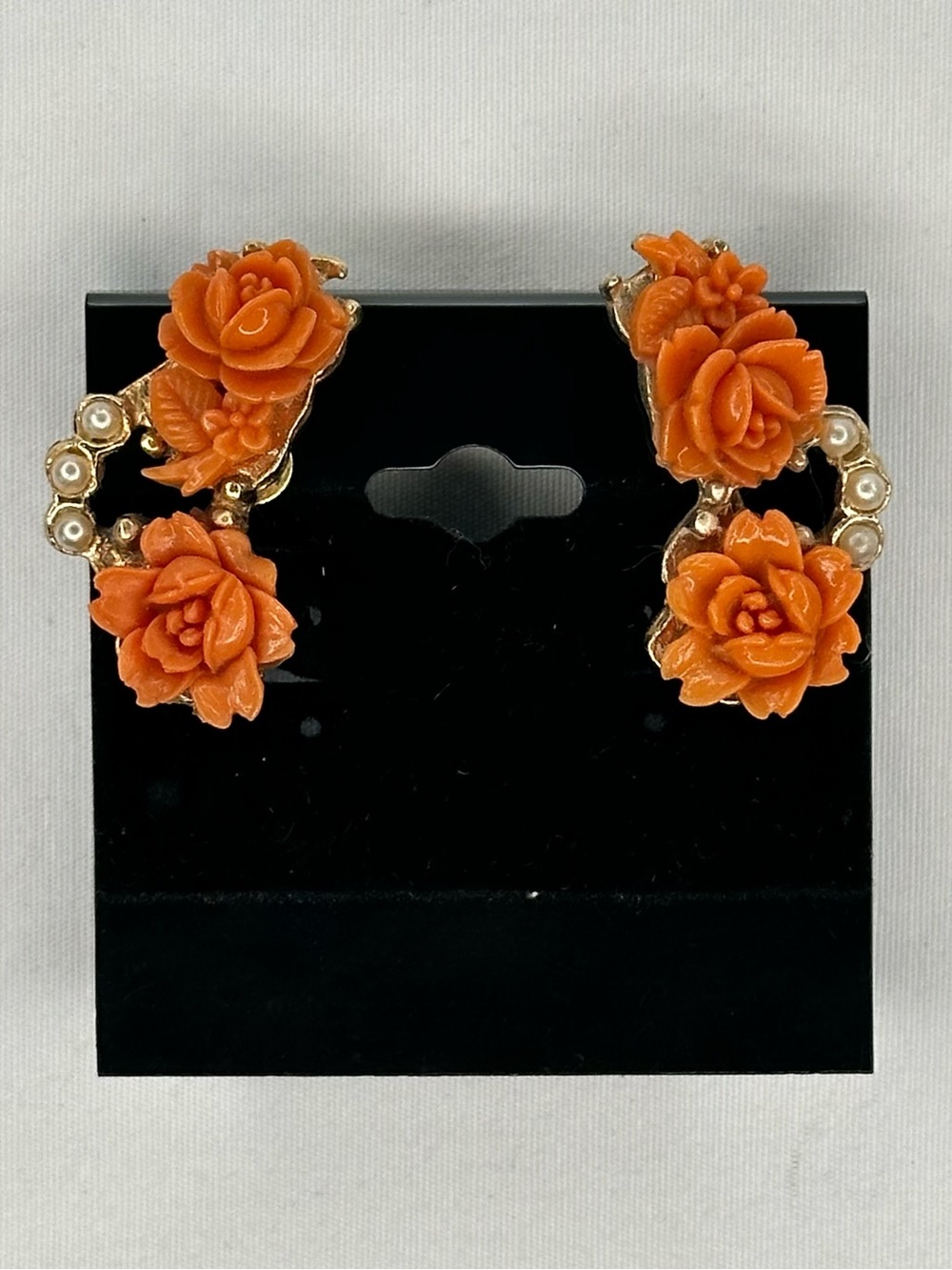 Antique Coral and Seed Pearl Floral Screw-Back Clip Earrings